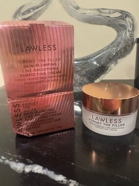 LAWLESS Forget The Filler Cream - Rose Gold and White